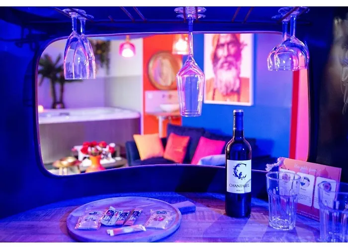 Nü-de Et Maison d'hôtes 4*